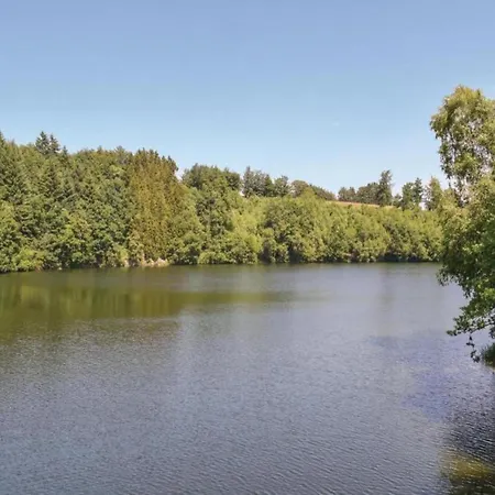 In Halenfeld-amel With Terrace *