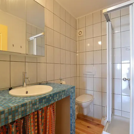 In Halenfeld-amel With Terrace 암브레브